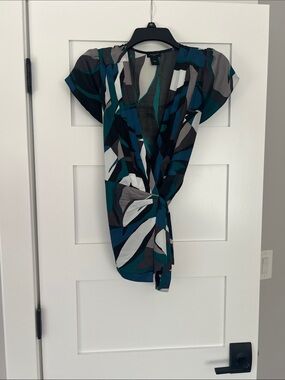 Ann Taylor Teal Black Gray White Abstract Print Wrap Blouse
